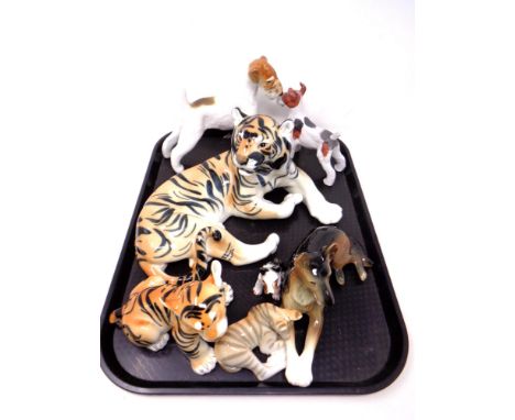 A tray of USSR ceramic animal ornaments