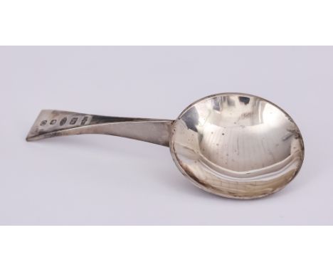 An Elizabeth II Silver Caddy Spoon, by Rebecca Hill, London 2013, with plain circular bowl and angular tapered handle, 4.25in