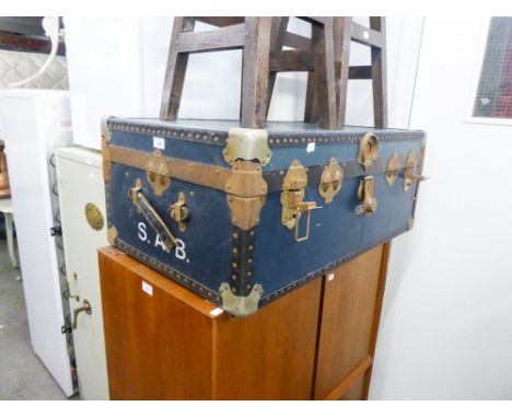 A FIBRE AND METAL BOUND CABIN TRUNK 