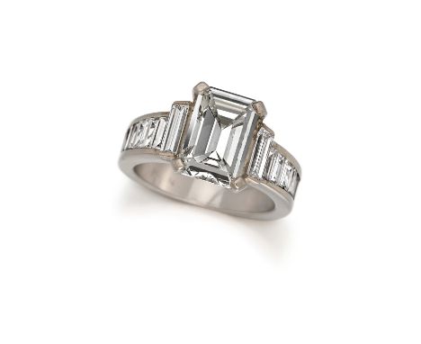 DIAMANT-RING. Herkunft: Deutschland. Material: 750/- Weißgold, Punze. Gesamtgewicht: ca. 9,0 g. EU-RM: 51,5. Diamanten: 1 Dia