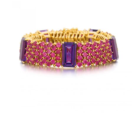 SABBADINIExquisites Amethyst-Saphir-Armband. Herkunft: Italien, Mailand. Datierung: 2009. Material: 750/- Gelbgold, Punze. Ge