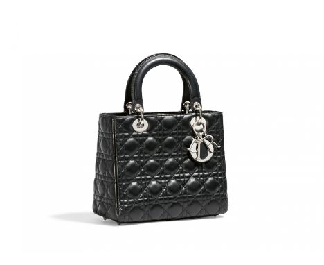DIOR, CHRISTIANLady Dior Medium. Herkunft: Italien. Datierung: 2011. Material: Schwarzes Cannage Lammleder, silbernen Beschlä