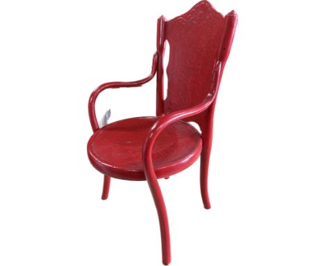 Vintage bentwood childs chair, over height 27 inches, seat height 12 inches, Width 15 inches 