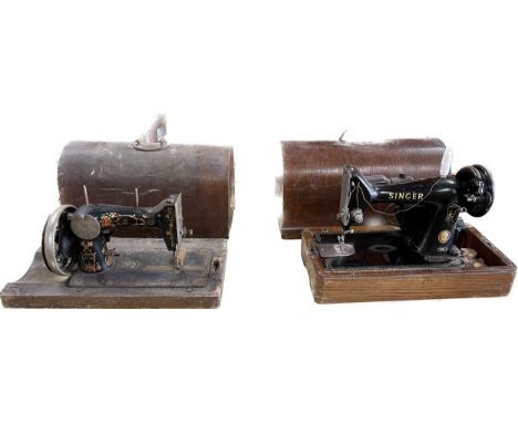 2 Cased vintage Singer sewing machines 