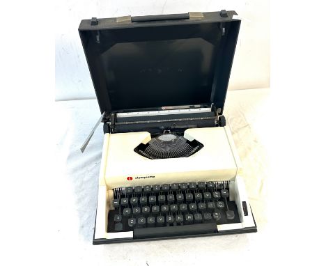 Vintage Olympiette Portable Manual Typewriter With Carry Case- untested 