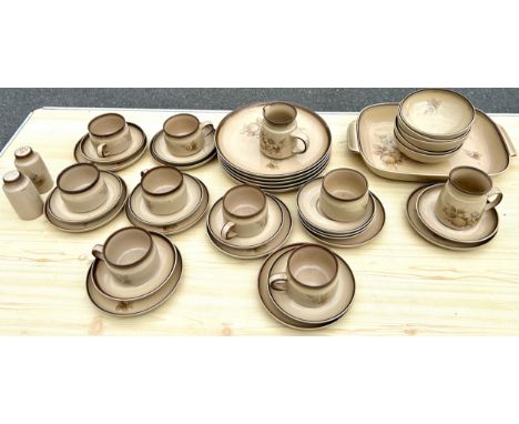 Selection vintage Denby Memories pottery pieces to include plates, bowls, serving dish etc 