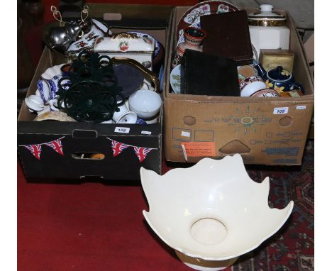 Two boxes of mixed ceramics to include Wedgwood, Royal Doulton and Royal Worcester cabinet plates, Ringtons and various metal