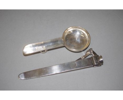 Sterling silver cigar cutter marked 935; together with a sterling silver cigar ash tray, marked 925. (weight 140grams approx,