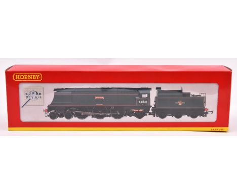 Hornby Hobbies BR 4-6-2 West Country Class 'Wilton' (R.2218). RN34041 In lined Brunswick Green livery. Boxed, minor wear. Con