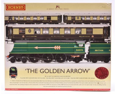 Hornby Railways Train Pack 'The Golden Arrow' (R.2369). Comprising Battle of Britain Class 4-6-2 tender locomotive 'RN34074 i