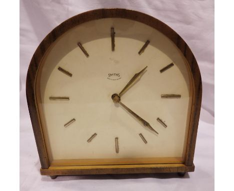 Walnut cased Smiths chiming mantle clock, working at lotting. Not available for in-house P&amp;P 