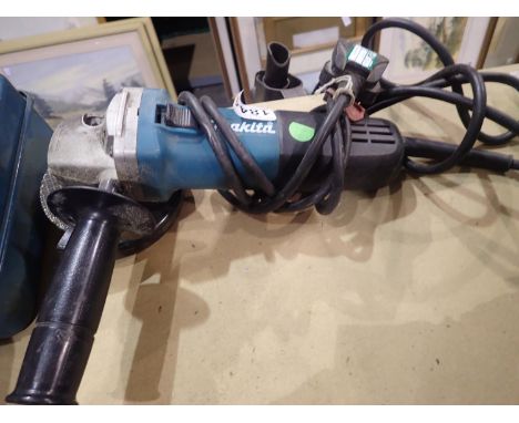 Corded Black &amp; Decker angle grinder. All electrical items in this lot have been PAT tested for safety and have passed. Th