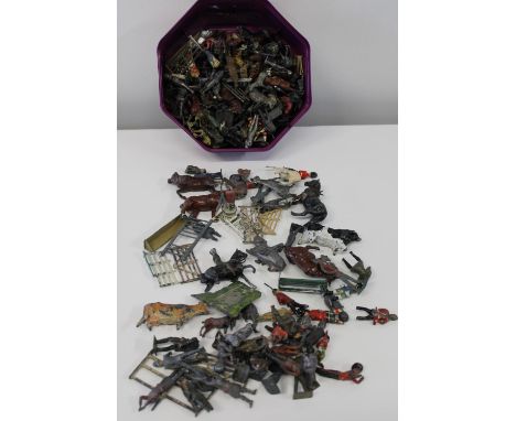 A job lot of vintage metal figures (spares &amp; repairs) 