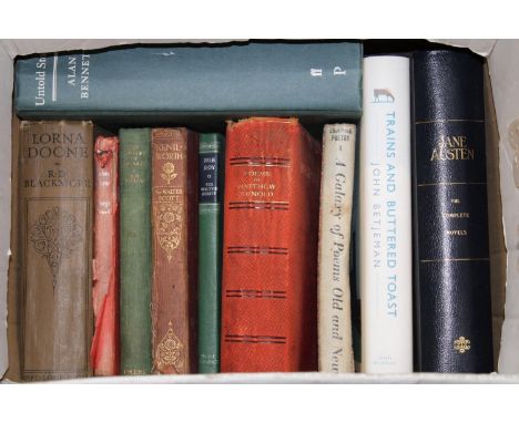 A collection of antique &amp; vintage books 