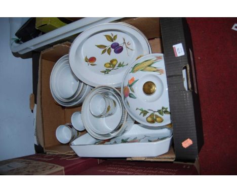 A box of Royal Worcester Evesham pattern table china, to include tureen, flan dishes etc 