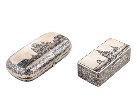 A PAIR OF RUSSIAN SILVER AND NIELLO SNUFF BOXES, WORKMASTER KHLEBNIKOV, MOSCOW, 1882, THE OTHER OVCHINNIKOV, MOSCOW, 1888 com