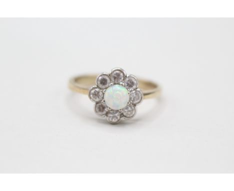 9ct gold imitation opal &amp; cubic zirconia floral cluster ring (2.7g) 