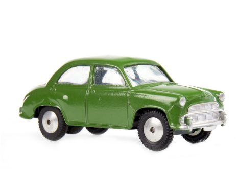 CORGI MORRIS COWLEY MODEL CAR, in green, lacking box