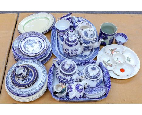 A quantity of assorted blue and white ceramics including Spode Italian Landscape caserole dish, Royal Doulton, Booths Old Wil