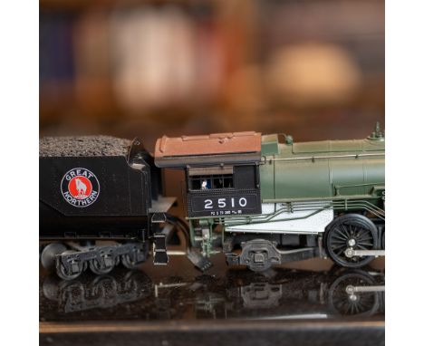 A meticulously crafted O-scale brass model of the Great Northern 4-8-2 P-2 Class locomotive and tender by Weaver Models. This