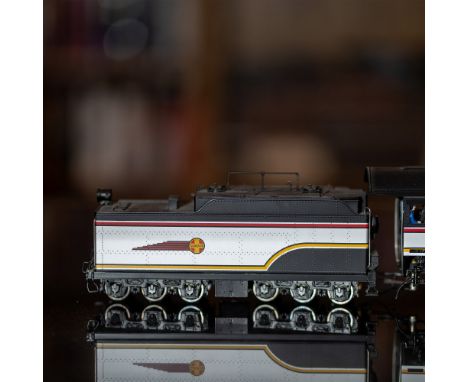 Presenting a meticulously crafted Weaver Models Santa Fe Valley Flyer 4-6-2 Pacific locomotive, Cab #1369, part of their este