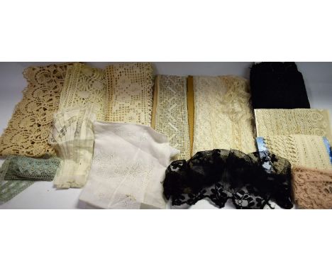 Textiles - a quantity of early 20th century lace, various types, lengths and colours