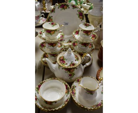 Ceramics - a Royal Albert Old Country Roses tea and part dinner service
