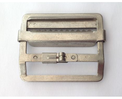 WW2 British RAF Battledress Blouse Waistbelt Buckle Secret Escape Compass. Un-issued condition. No makers marks.&nbsp;The cen