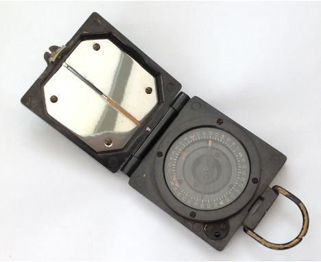 WW2 British Compass, Magnetic, Marching, Mark I. Maker marked T&amp;G Co Ltd. Serial number B57637