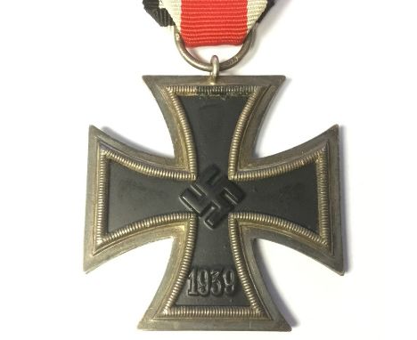 WW2 Third Reich Eisernes Kreuz 2. Klasse 1939. Iron Cross 2nd class 1939. Complete with ribbon. "76" makers mark to ring.