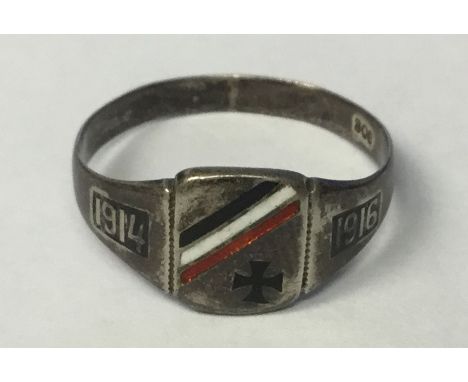 WW1 Imperial German 1914-1916 patriotic ring in .800 Silver with red/white/black enamel detail to Iron Cross and National Col