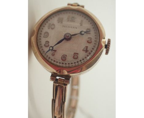 9ct yellow gold vintage ladies Medana wristwatch on 9ct gold expanding strap 18.9g