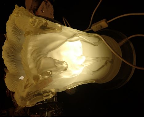 Large frosted cast resin horse vase adapted to light fitting A/F L: 35 cm