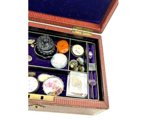 Box of vintage costume jewellery