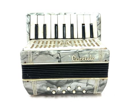 Vintage cucciolo accordian