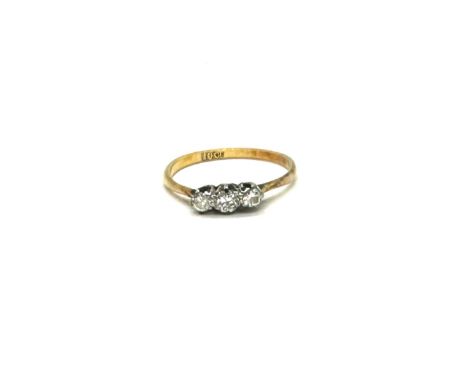 Vintage 18ct Trilogy ring, ring size M weight 1.8
