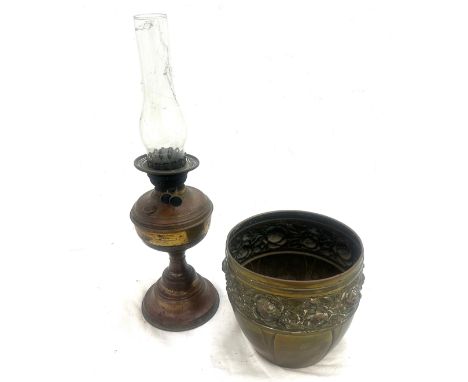 Vintage brass jardiniere, brass based oil lamp etc