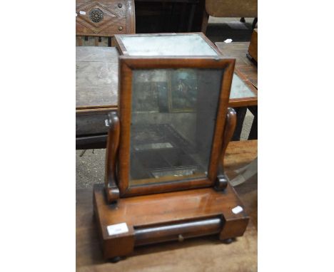 Small 19th Century mahogany mirror with drawer beneath, width approx 33cm