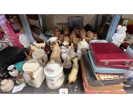 Ceramic cats to include the Cooper Craft Leonardo Collection, Sylvac along with cased cutlery , brass trivet and other items 