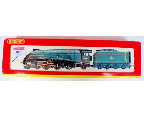 A  Hornby R2302 class A4 engine and tender BR lined green 'Union of South Africa', with instructions (NM-BG), only 500 made f
