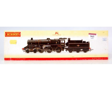 A Hornby R2715 BR lined black class 4 MT engine and tender No. 75062, DCC ready (M-BM)