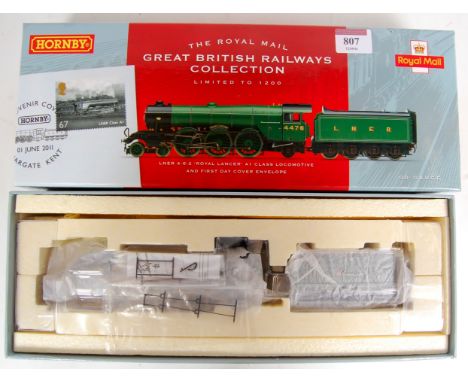 A Hornby The Royal Mail Great British Railways Collection containing class A3 engine and tender LNER green 'Royal Lancer', ce