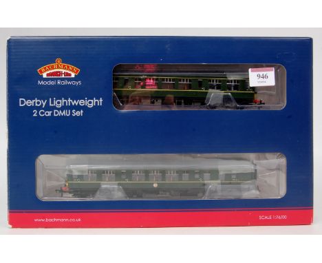 A Bachmann 32-515A Derby Lightweight 2 car DMU BR green with yellow warning panels, DCC ready (M-BNM)