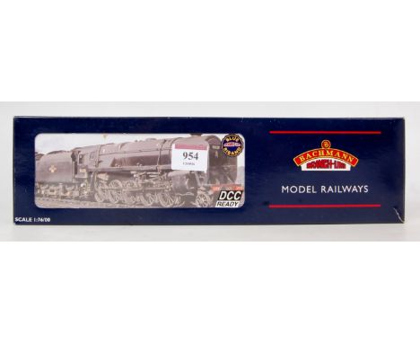 A Bachmann 32-852 BR black class 9F, DCC ready, 2-10-0 engine and tender No. 92116 (NM-BGNM)