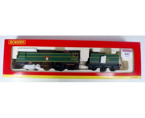 A Hornby R2219 streamlined West Country class engine and tender Southern Malachite green 'Blackmore Vale' (M-BM)