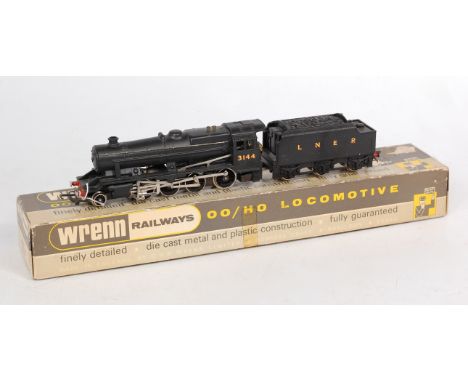 A Wrenn Railways W2240 LNER black class 8F engine and tender, packer No. 6 on box base (G-BG)
