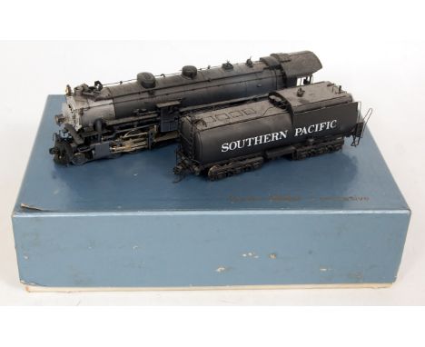 A Max Gray Models H0 Southern Pacific 5000 class 4-10-2 engine and tender made in Korea (G-BG)