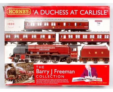 Hornby R2985 The Barry Freeman Collection 'Duchess at Carlisle' train pack containing LMS maroon 'Duchess of Sutherland' engi