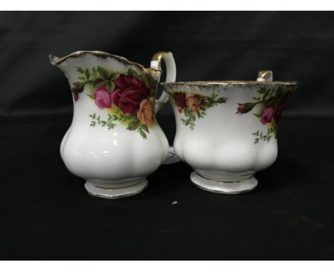 ROYAL ALBERT OLD COUNTRY ROSES TEA SERVICE 