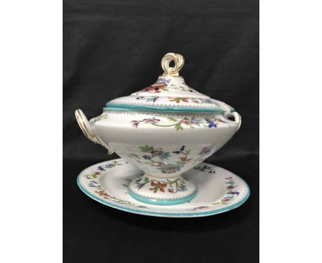GROUP OF WORCESTER DINNER WARE